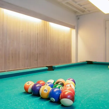 4 Person On A In Fåborg